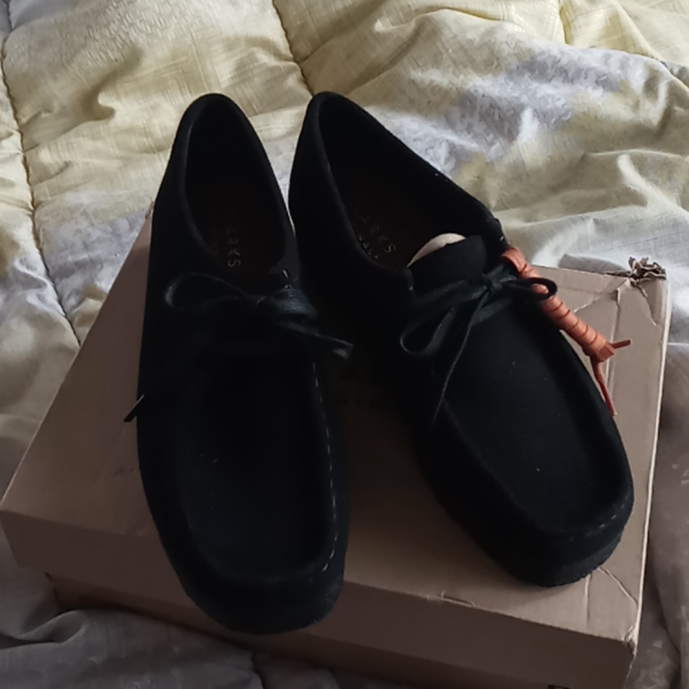 Clarks wallabees